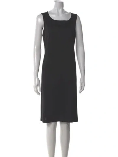 Pre-owned St. John Caviar Wool Knee-length Dress In Gray