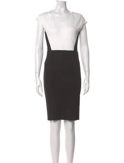Pre-owned St John Colorblock Pattern Knee-length Dress In Gray