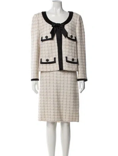 Pre-owned St. John Couture Cashwool Tweed Pattern Skirt Suit In Neutral