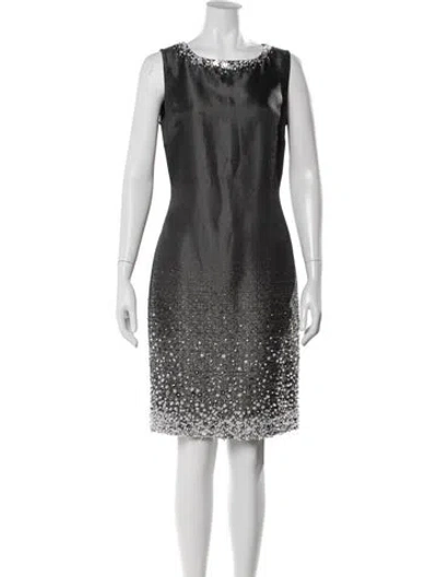 Pre-owned St. John Couture Scoop Neck Knee-length Dress In Gray