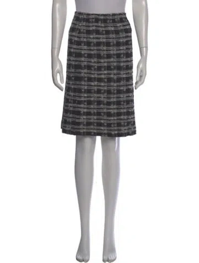 Pre-owned St. John Couture Tweed Pattern Knee-length Skirt In Black