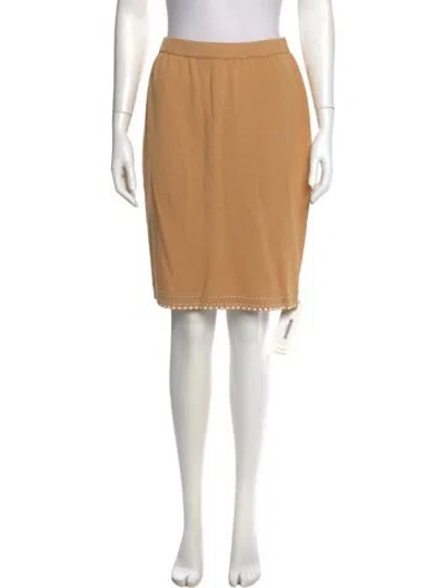 Pre-owned St John Embroidered Accent Knee-length Skirt In Neutral