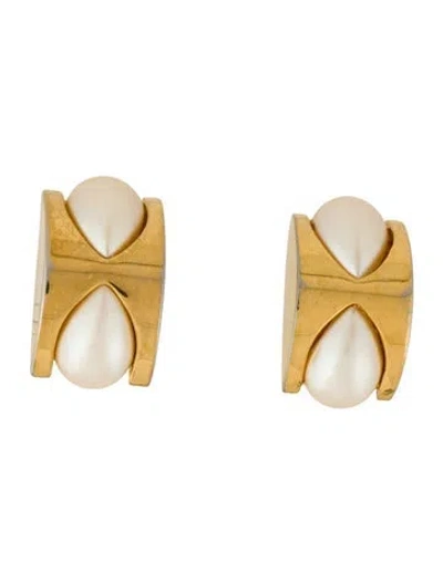 Pre-owned St John Faux Pearl Clip-on Earrings In Multicolor