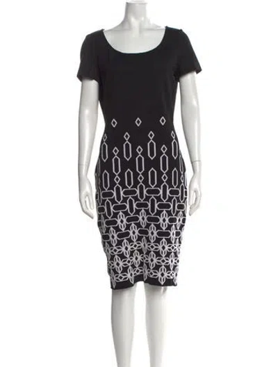 Pre-owned St John Graphic Print Knee-length Dress In Black