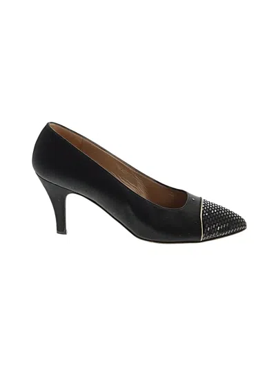 Pre-owned St John Heels In Black