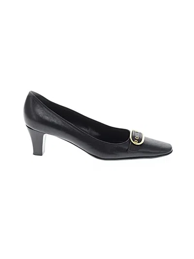 Pre-owned St John Heels In Black