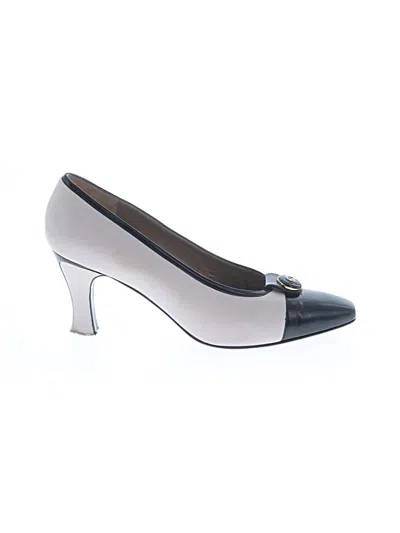 Pre-owned St John Heels In Pink