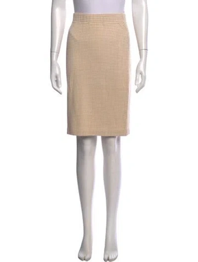 Pre-owned St John Houndstooth Print Knee-length Skirt In Neutral