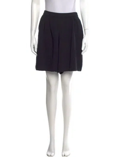 Pre-owned St John Knee-length Shorts In Black