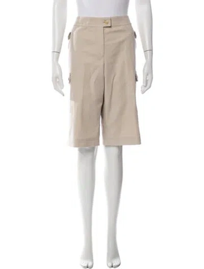Pre-owned St John Knee-length Shorts In Neutrals