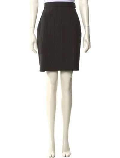 Pre-owned St John Knee-length Skirt In Green