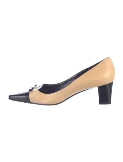 Pre-owned St John Leather Bow Accents Pumps In Neutrals