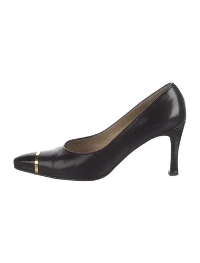 Pre-owned St John Leather Pumps In Black