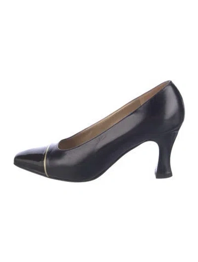 Pre-owned St John Leather Pumps In Blue