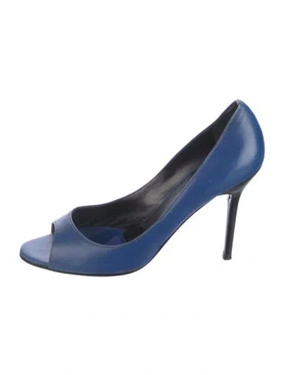 Pre-owned St John Leather Pumps In Blue
