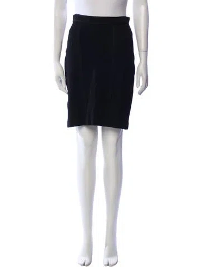 Pre-owned St John Mini Skirt In Black