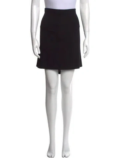 Pre-owned St John Mini Skirt In Black