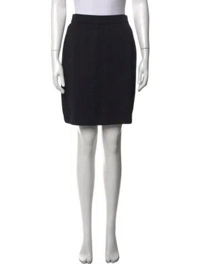 Pre-owned St John Mini Skirt In Black