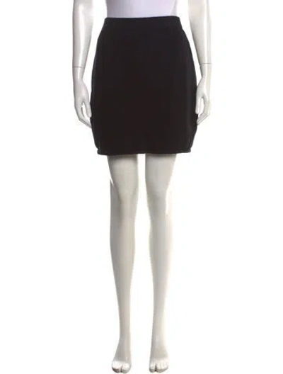Pre-owned St John Mini Skirt In Black