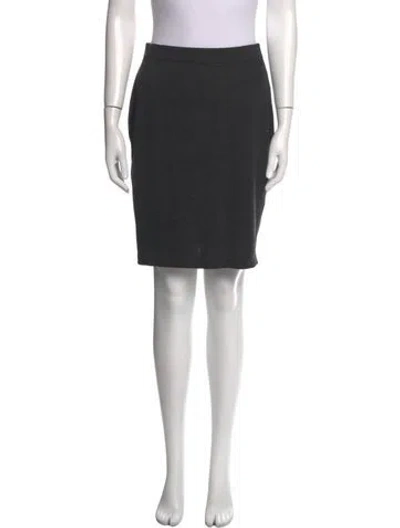 Pre-owned St John Mini Skirt In Gray