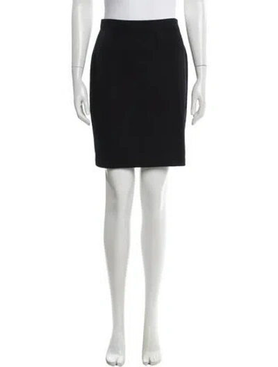 Pre-owned St John Mini Skirt In Gray