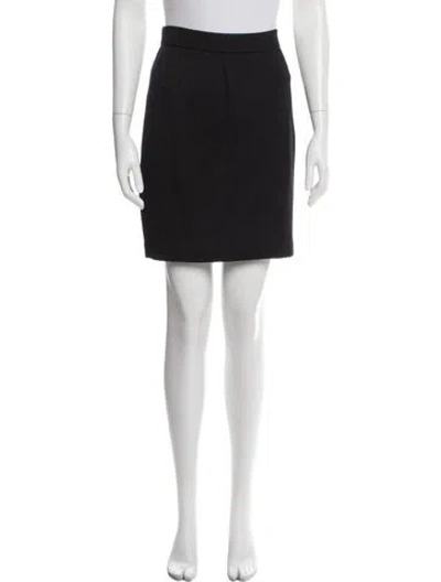 Pre-owned St John Mini Skirt In Gray