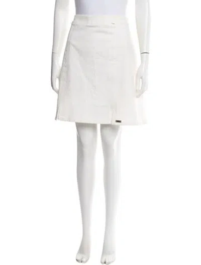 Pre-owned St John Mini Skirt In Neutral