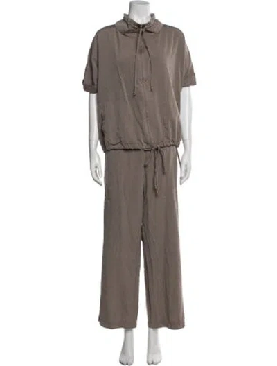 Pre-owned St John Pant Set In Neutrals