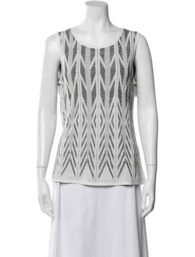 Pre-owned St John Patterned Crew Neck Top In White
