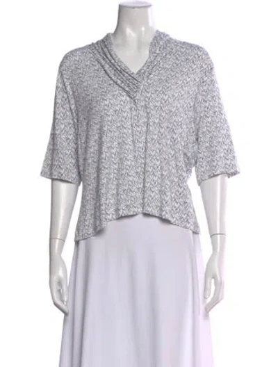 Pre-owned St John Patterned V-neck Top In White