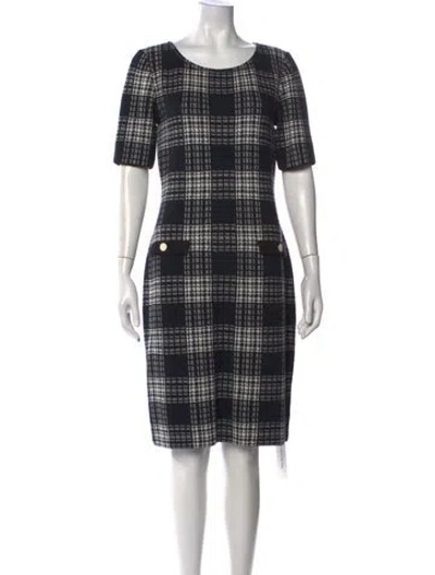 Pre-owned St John Plaid Print Knee-length Dress In Black