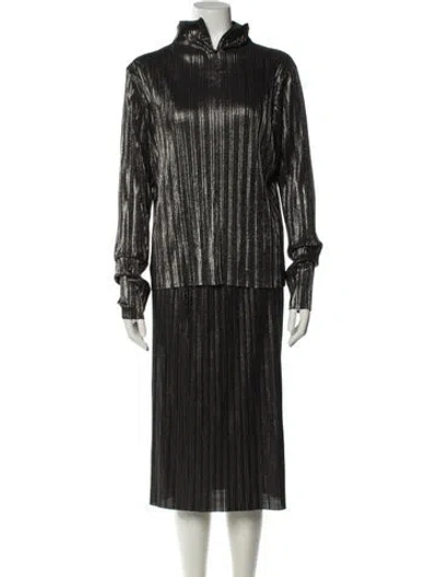 Pre-owned St John Pleated Accents Skirt Set W/ Tags In Multi