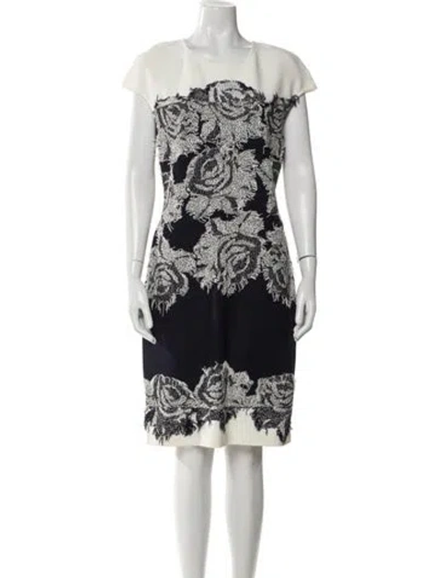Pre-owned St John Printed Knee-length Dress