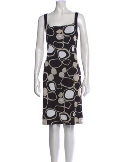 Pre-owned St John Printed Knee-length Dress In Black