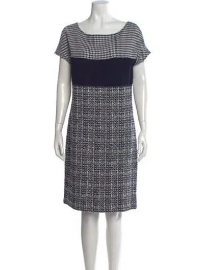 Pre-owned St John Printed Knee-length Dress In Blue