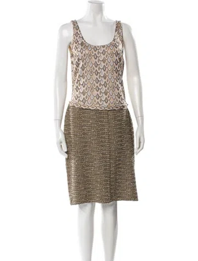 Pre-owned St John Printed Knee-length Dress In Gold