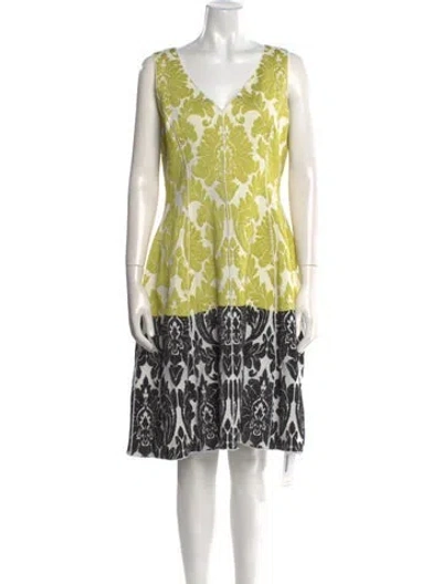 Pre-owned St John Printed Knee-length Dress In White