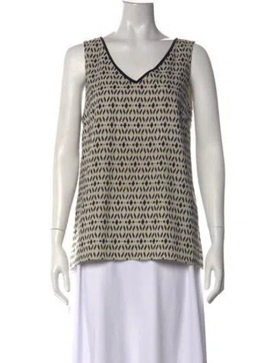 Pre-owned St John Printed V-neck Top In White
