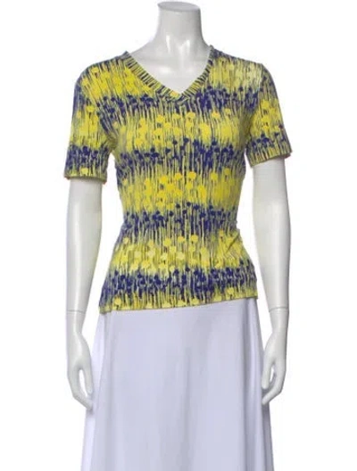 Pre-owned St John Printed V-neck T-shirt In Yellow