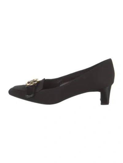 Pre-owned St John Pumps In Black