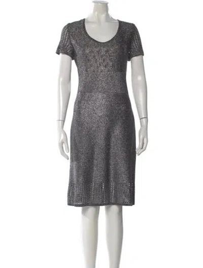Pre-owned St John Scoop Neck Knee-length Dress
