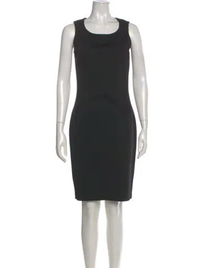 Pre-owned St John Scoop Neck Knee-length Dress In Black