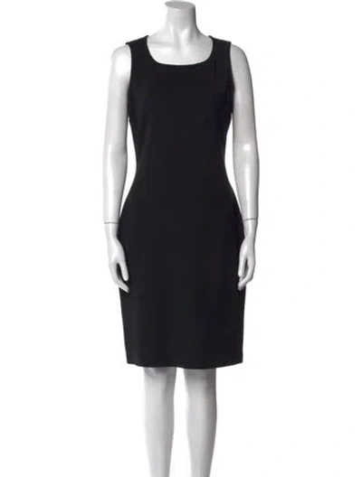 Pre-owned St John Scoop Neck Knee-length Dress In Black
