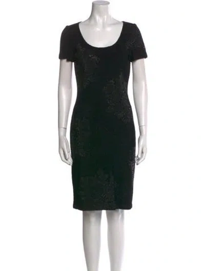 Pre-owned St John Scoop Neck Knee-length Dress In Black