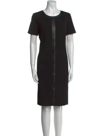 Pre-owned St John Scoop Neck Knee-length Dress In Black