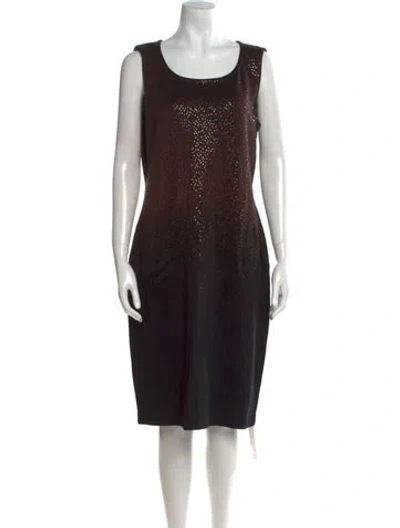 Pre-owned St John Scoop Neck Knee-length Dress In Black
