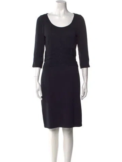 Pre-owned St John Scoop Neck Knee-length Dress In Black