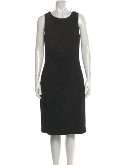 Pre-owned St John Scoop Neck Knee-length Dress In Black
