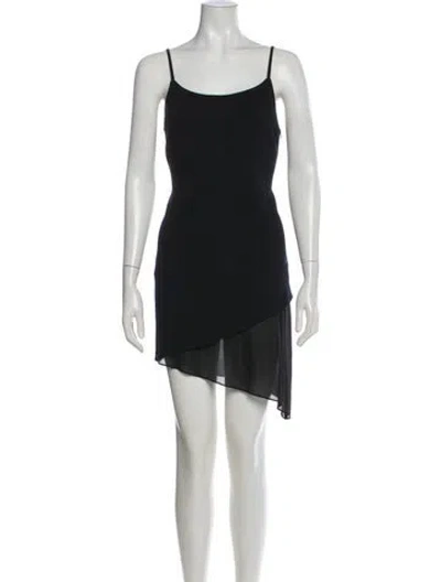 Pre-owned St John Scoop Neck Knee-length Dress In Black