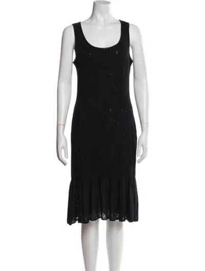 Pre-owned St John Scoop Neck Knee-length Dress In Blue